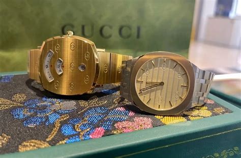 affixed gg men gucci watch